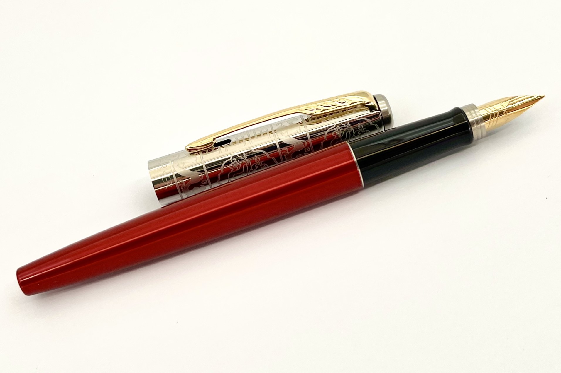 ParkerJotterNationalCollectionChinaRedGTFountainPen_I